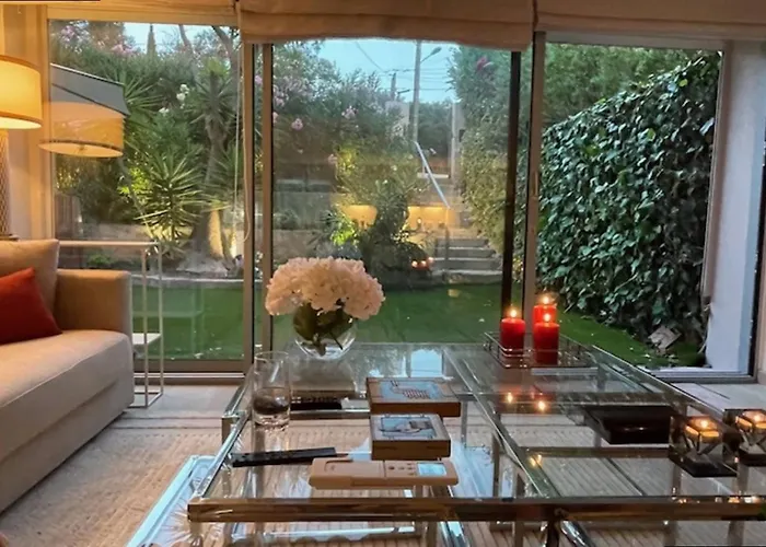 Ag000-293 4 Pieces 6 Personnes Agay Сен-Рафаэль