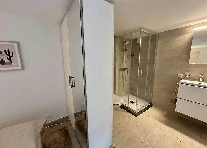 Ag000-293 4 Pieces 6 Personnes Agay *