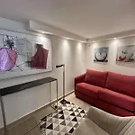 Ag000-293 4 Pieces 6 Personnes Agay Saint-Raphael (Var)