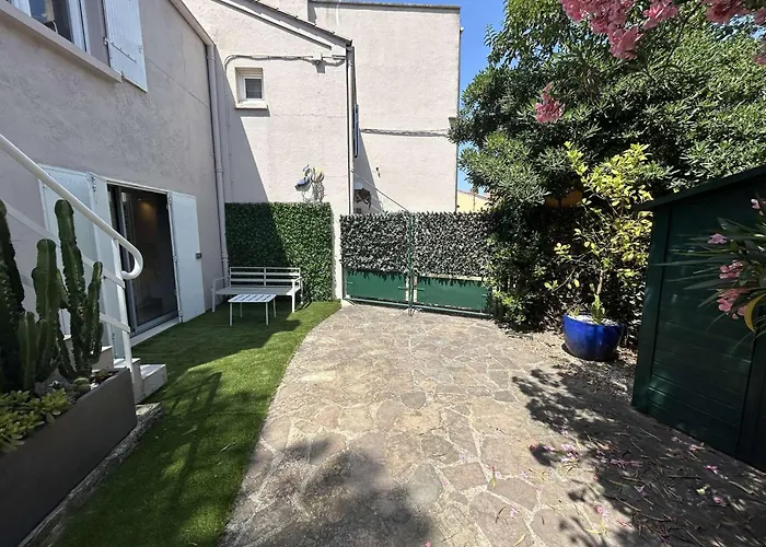 Ag000-293 4 Pieces 6 Personnes Agay